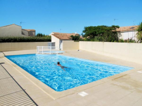 Holiday Home Les Aubioches - IDO224
